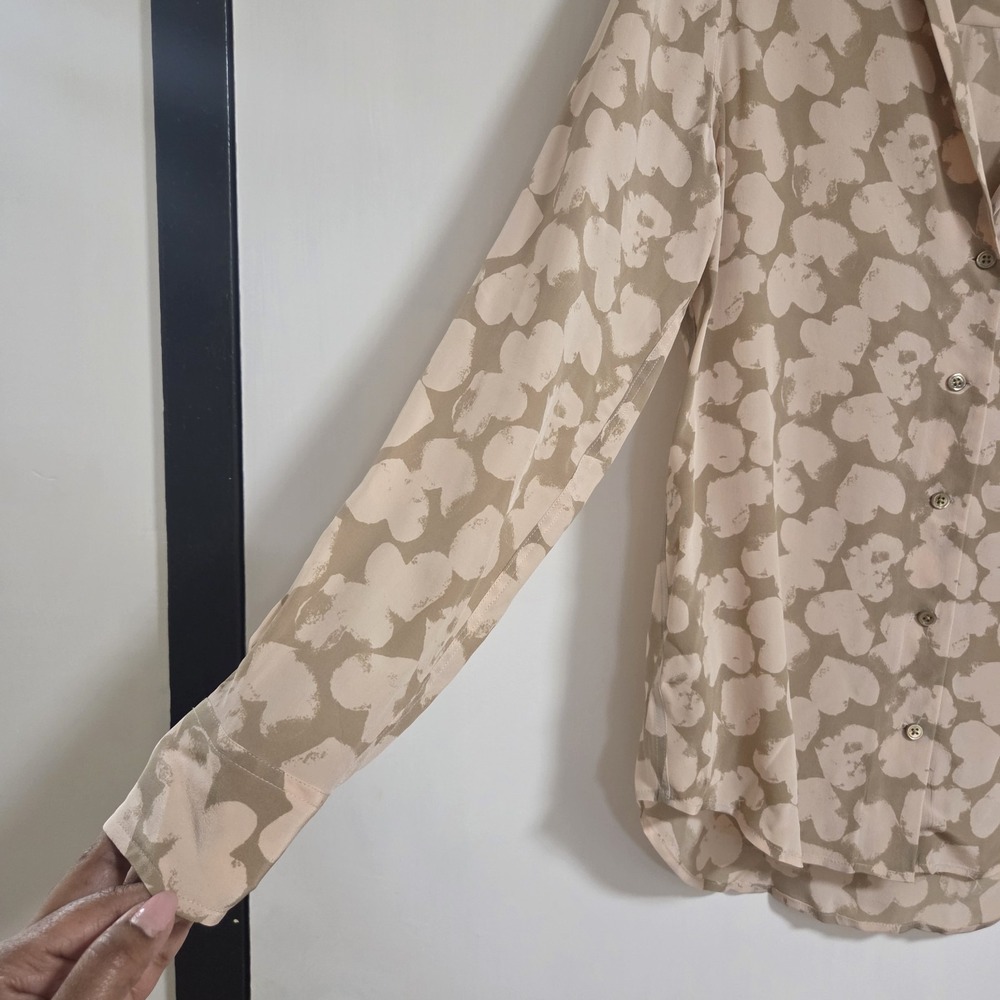 Equipment Femme Womens Adalyn Silk Blouse Blush Pink Butterfly Accent‎ Small - Picture 9 of 9